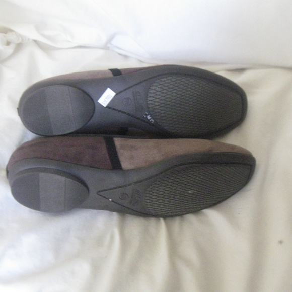 New Cliffs by White Mountain brown Henderson flats - Picture 4 of 5